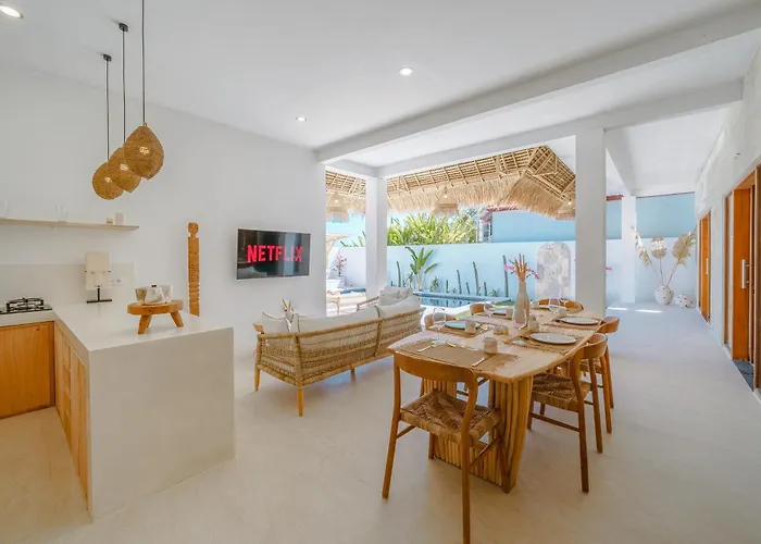 Paca - Rooftop, Outdoor Cinema & 2 Pools Overlooking Rice Fields Villa *