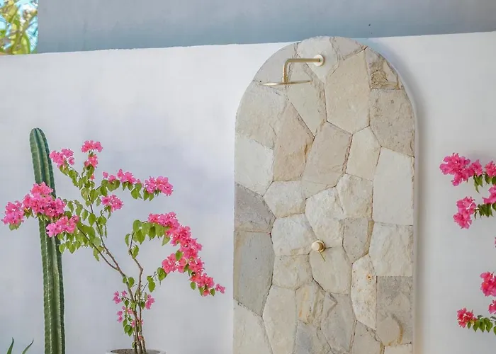 Paca - Rooftop, Outdoor Cinema & 2 Pools Overlooking Rice Fields Villa