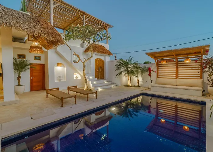 Paca - Rooftop, Outdoor Cinema & 2 Pools Overlooking Rice Fields Villa Canggu (Bali)